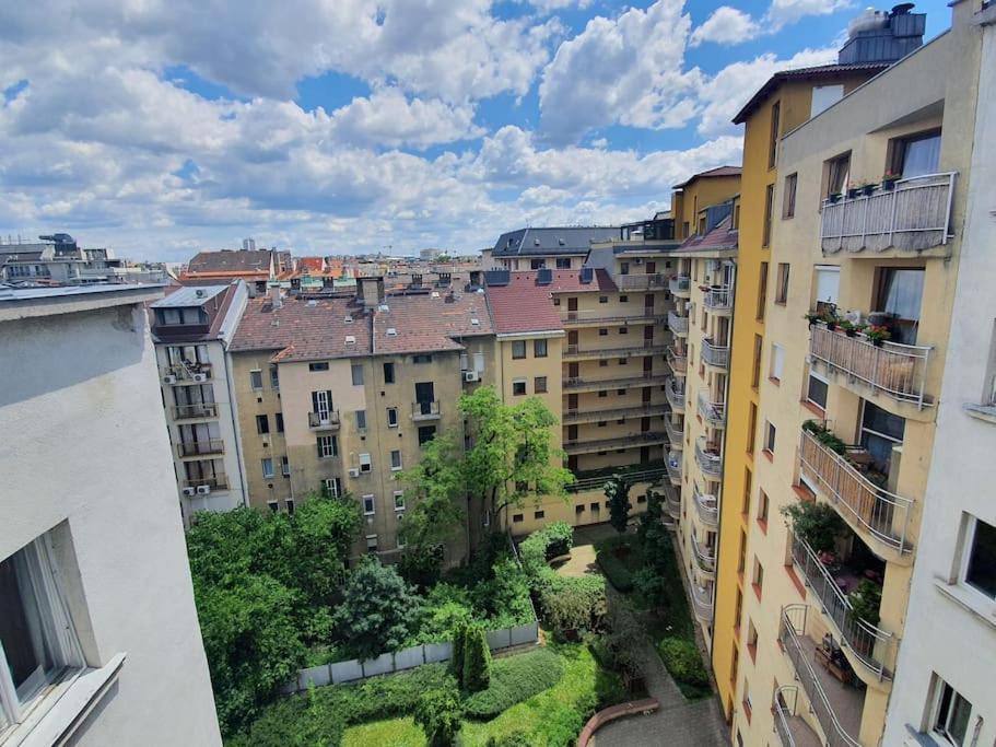Master Apartment With Air Condition And Separated Rooftop Terrace Budapest Ngoại thất bức ảnh
